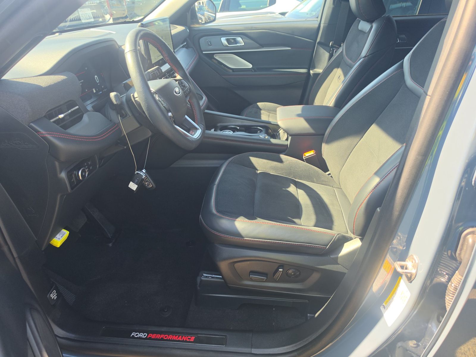 FORD EXPLORER - 8