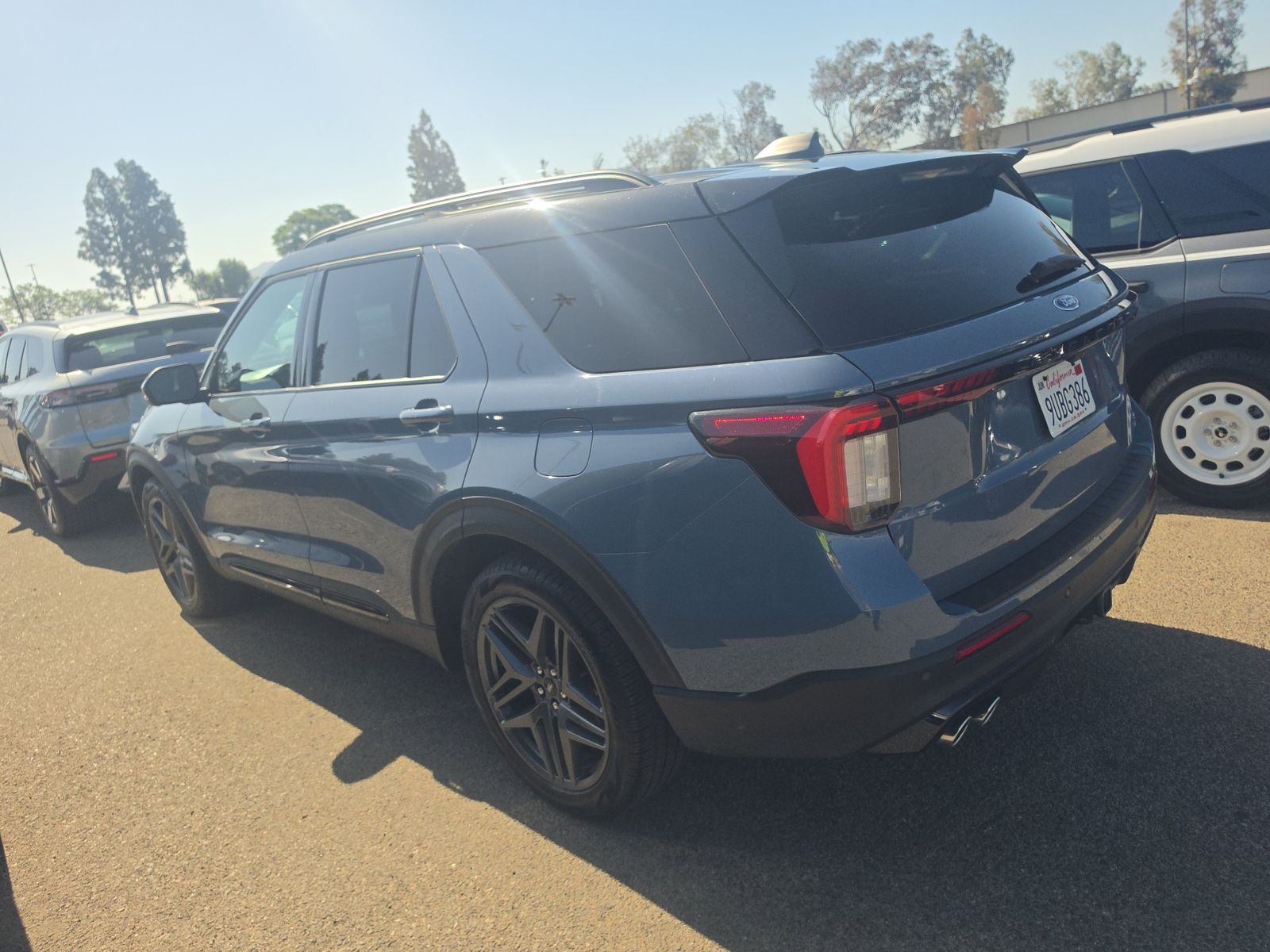 FORD EXPLORER - 7