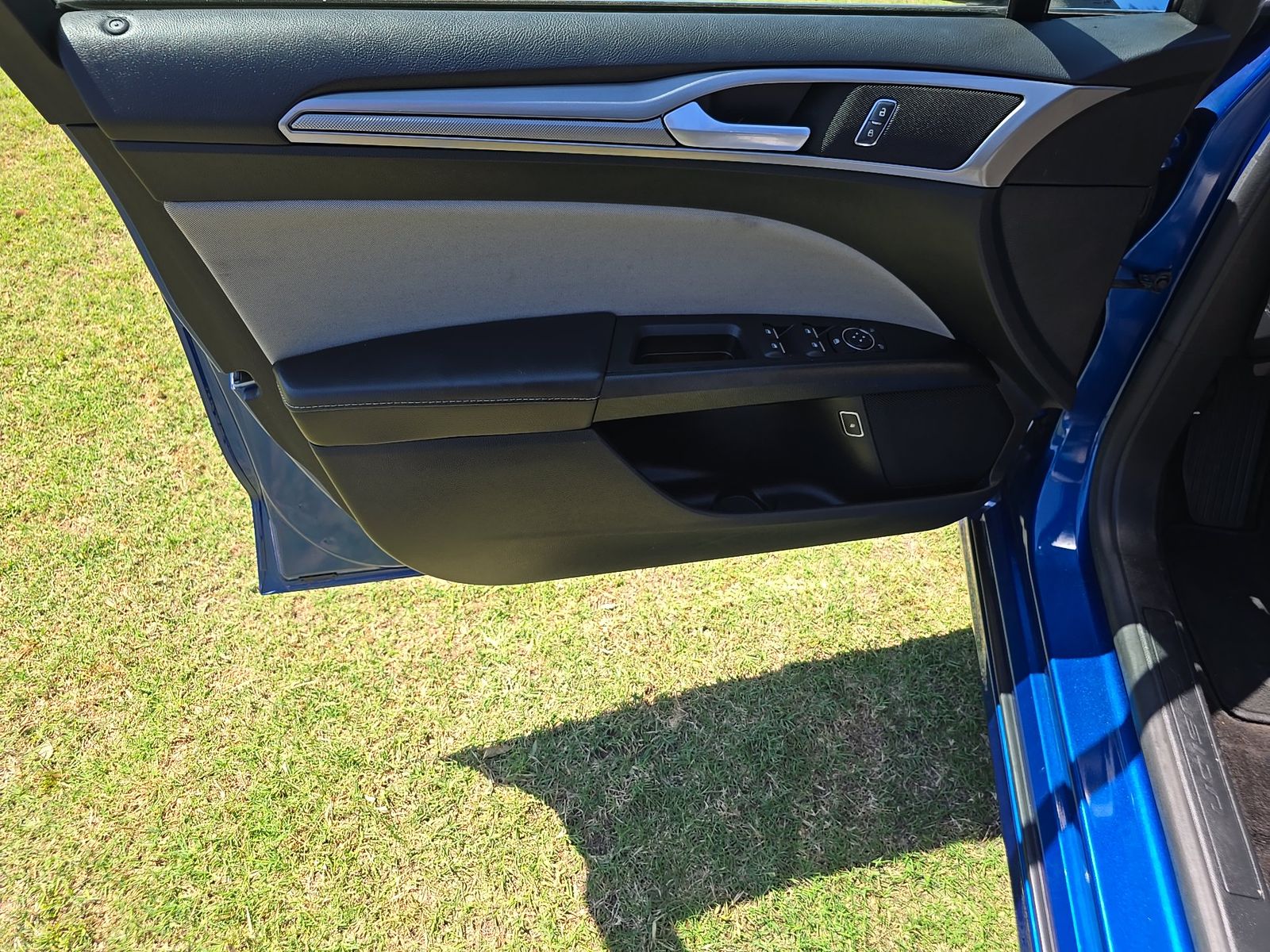 FORD FUSION - 10