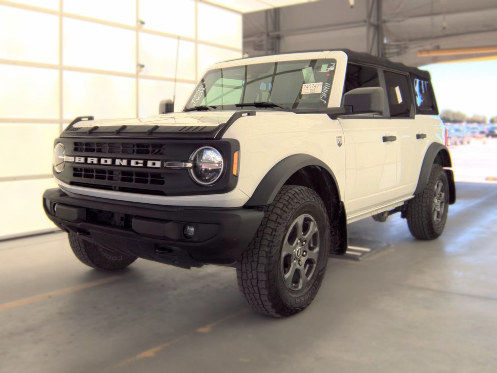 FORD BRONCO - 1