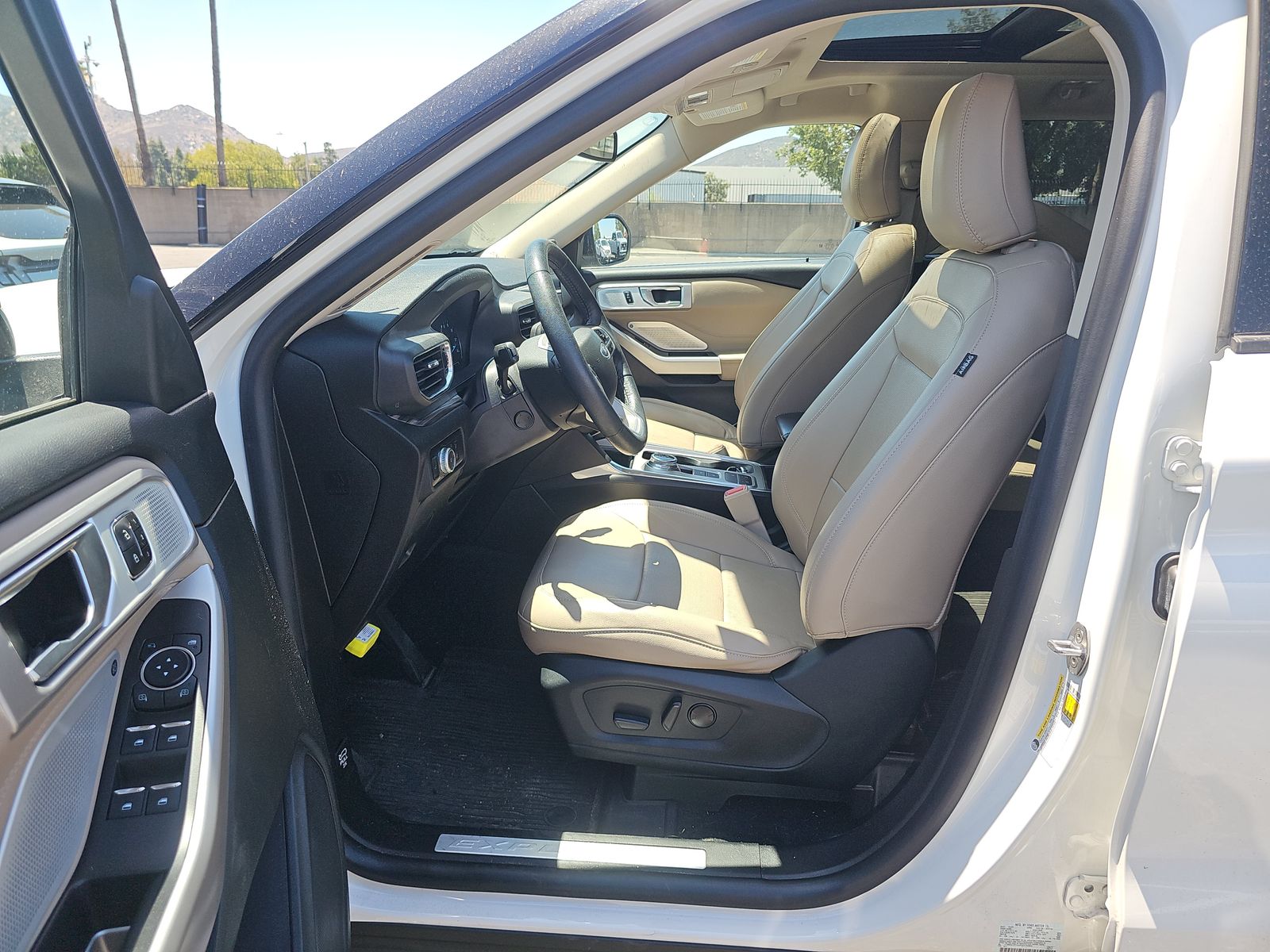 FORD EXPLORER - 8