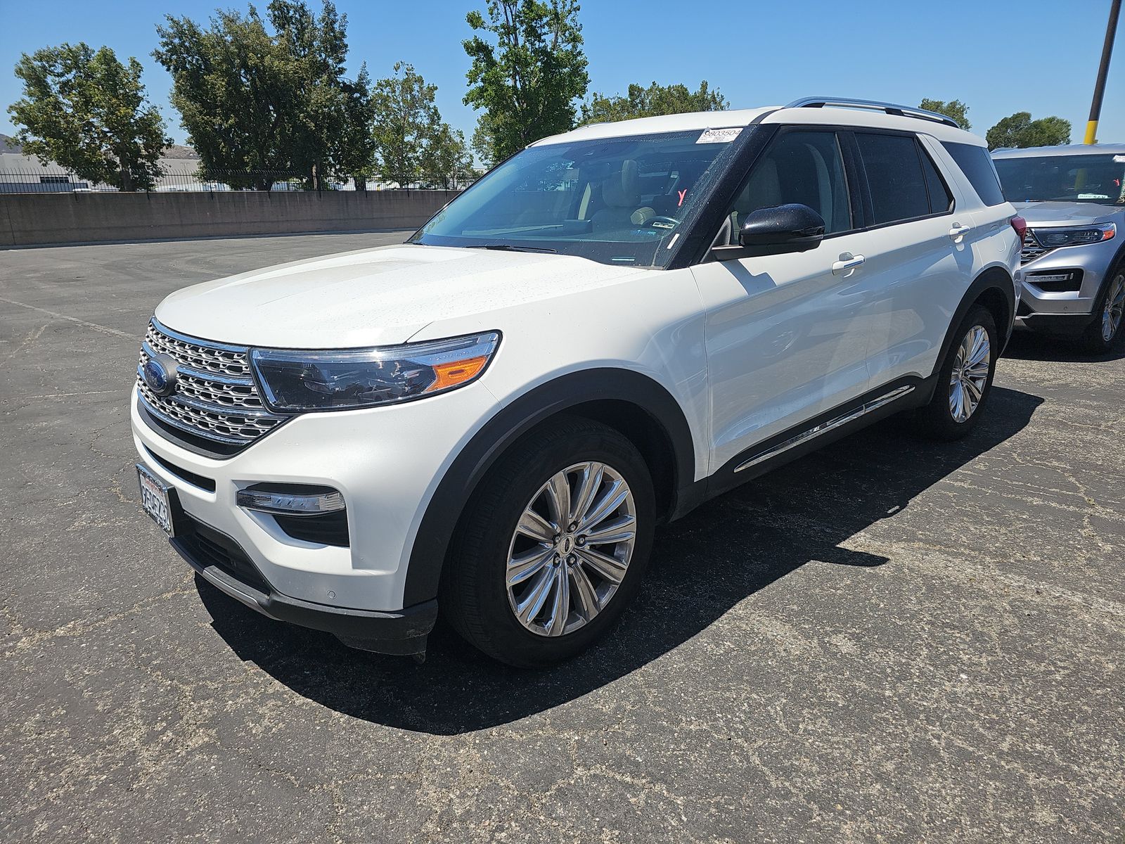 FORD EXPLORER - 1