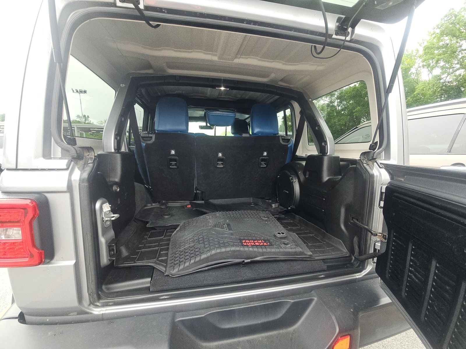 2018 Jeep Wrangler Unlimited Sahara AWD