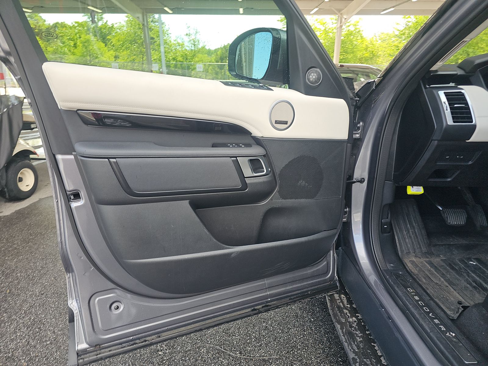 2022 Land Rover Discovery S AWD