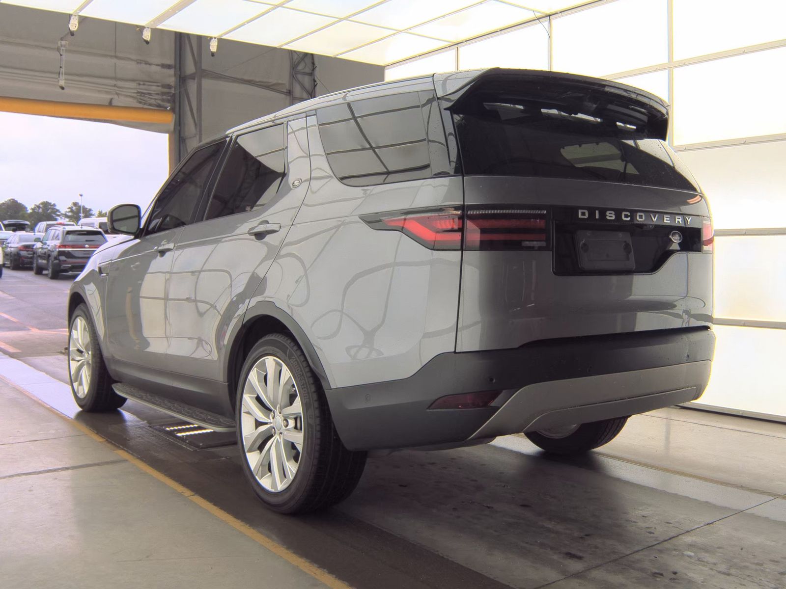 2022 Land Rover Discovery S AWD