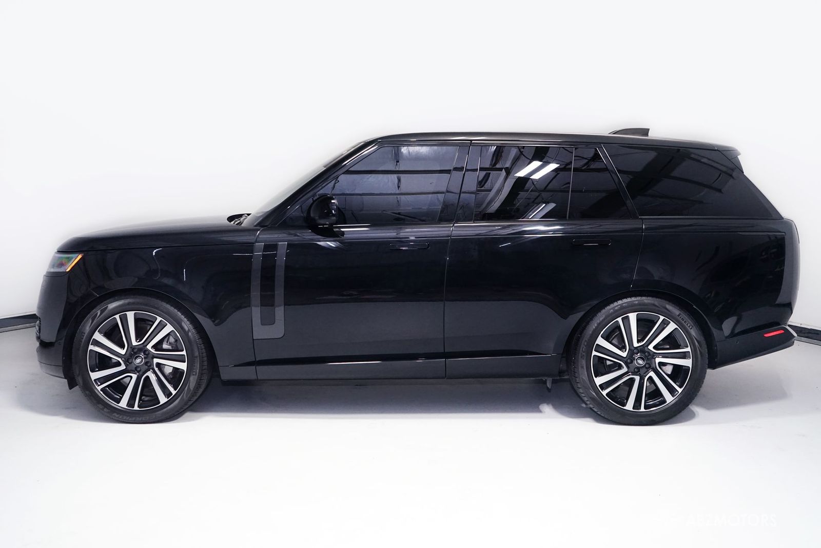 2023 Land Rover Range Rover SE AWD