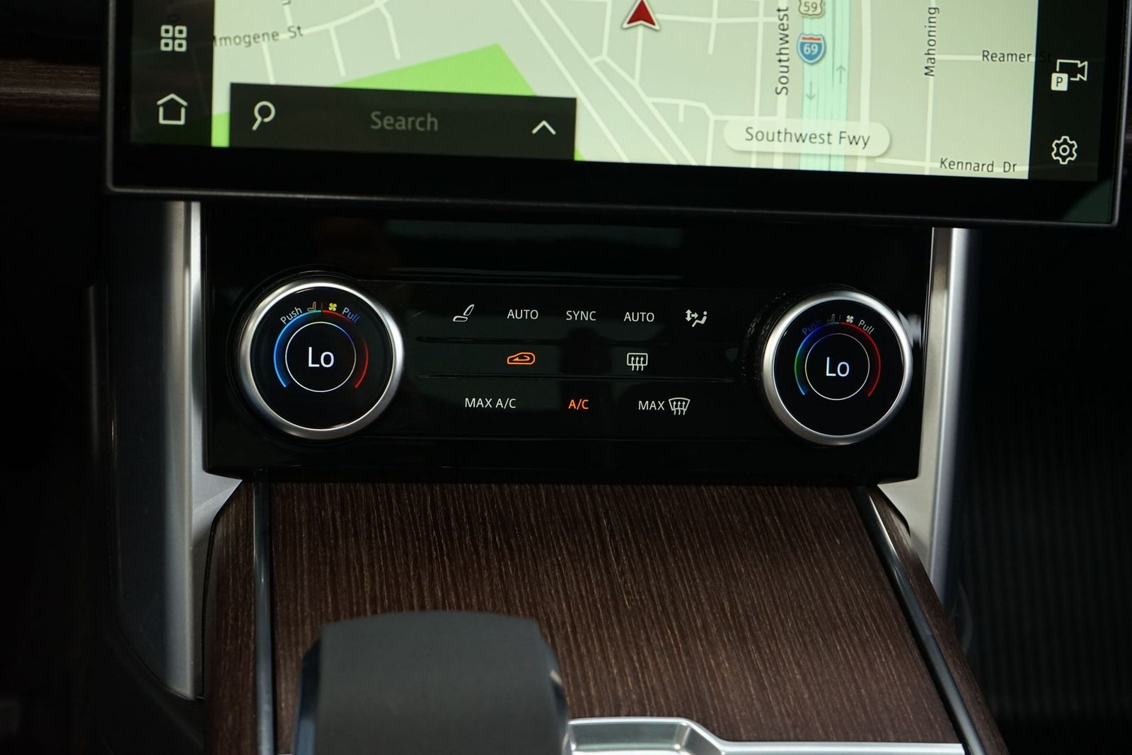 2023 Land Rover Range Rover SE AWD