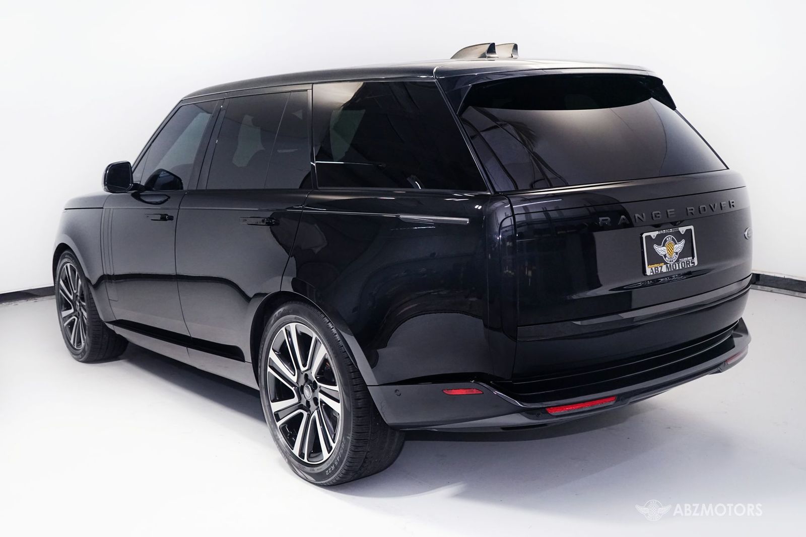 2023 Land Rover Range Rover SE AWD