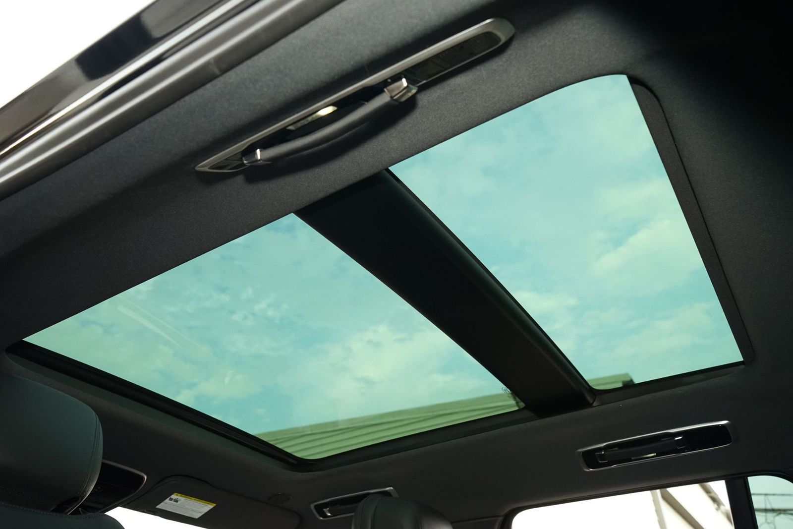 2023 Land Rover Range Rover SE AWD