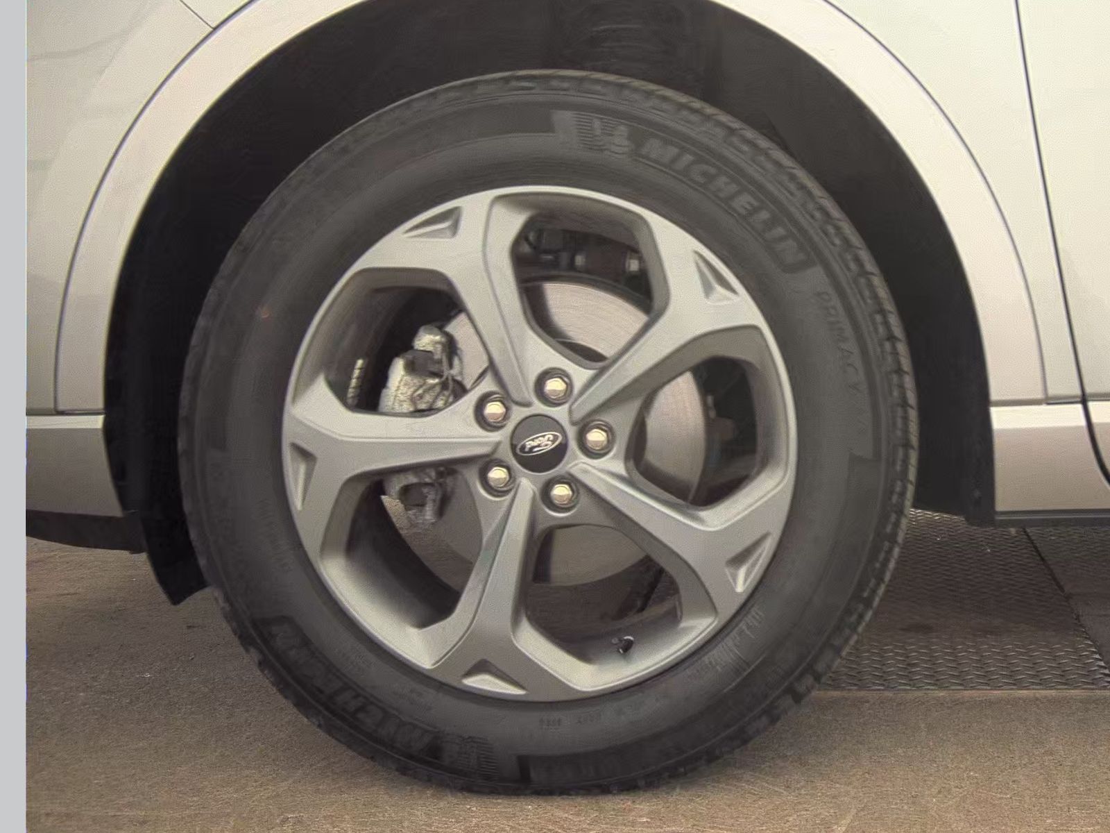 FORD ESCAPE - 10