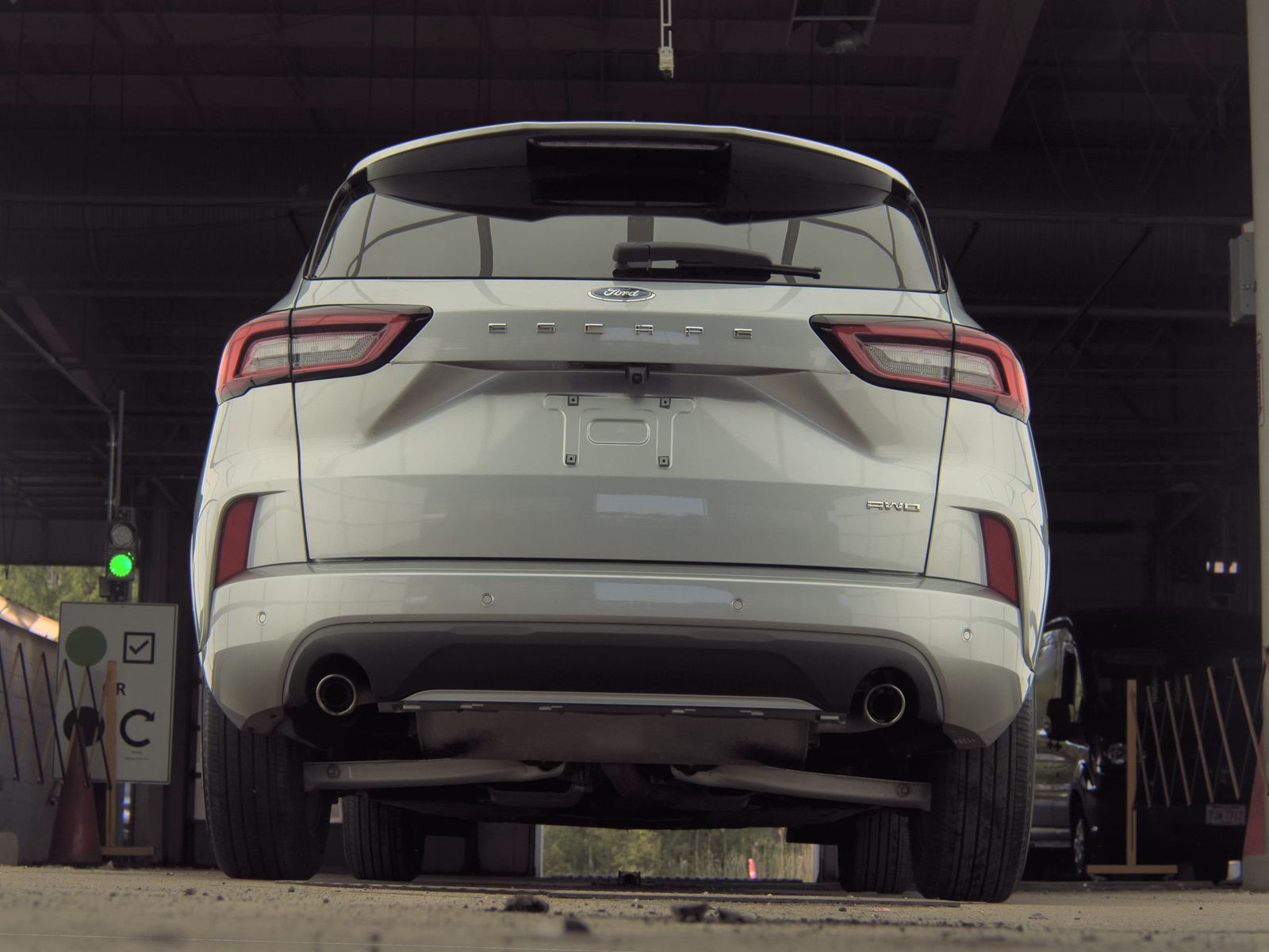 FORD ESCAPE - 8