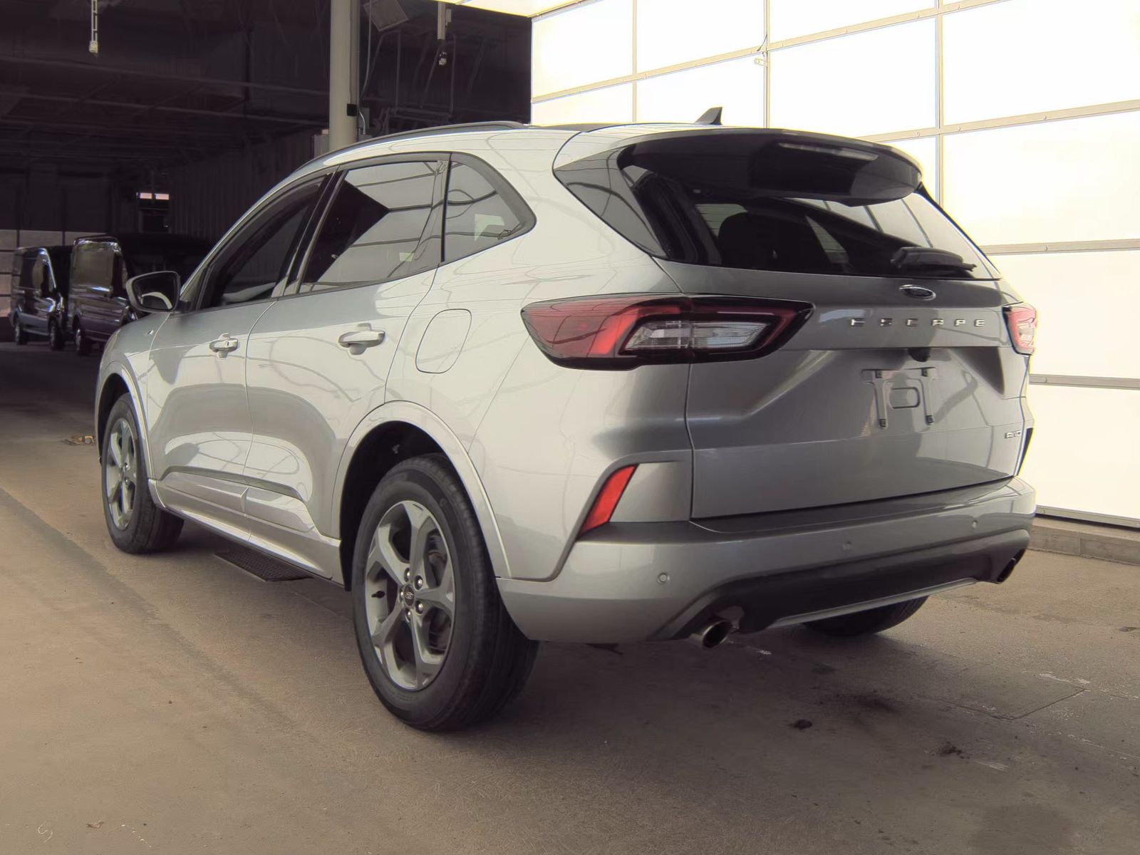 FORD ESCAPE - 9