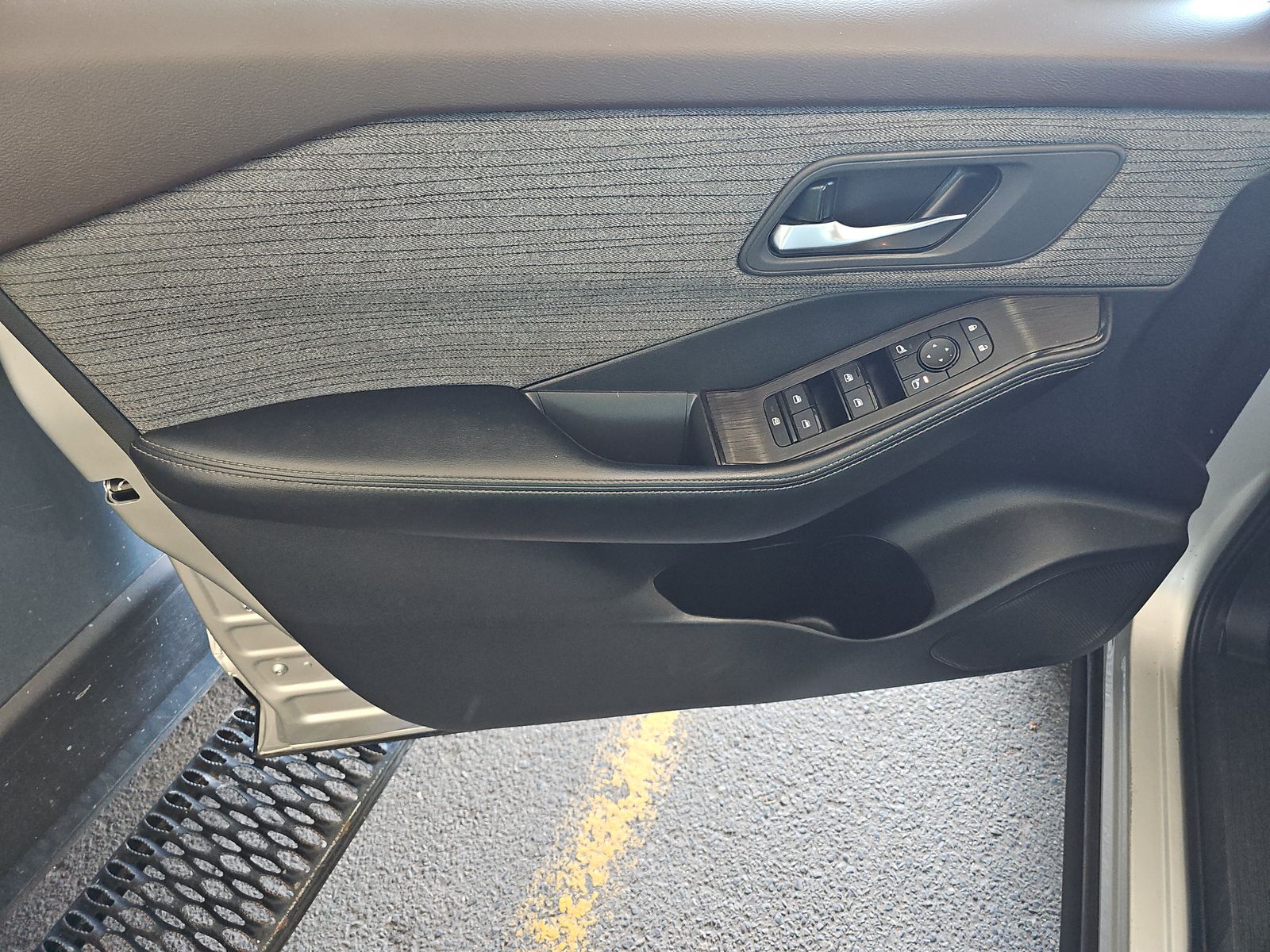 2023 Nissan Rogue SV AWD
