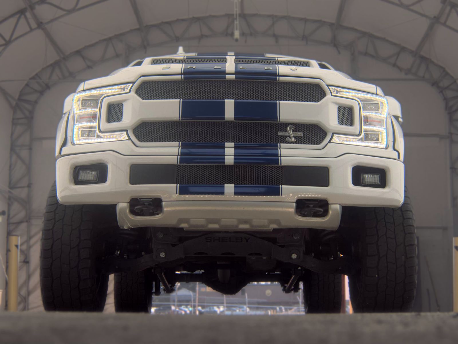 FORD F-150 - 4