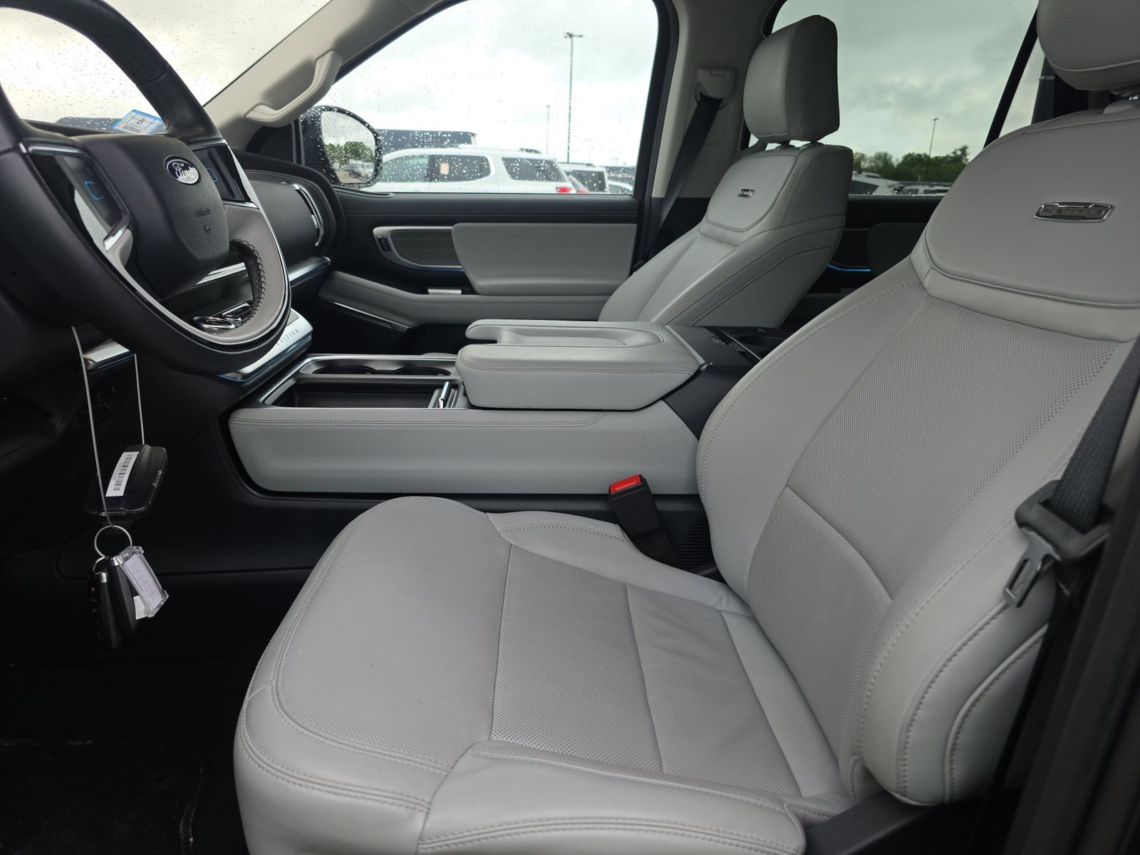 FORD EXPEDITION - 8