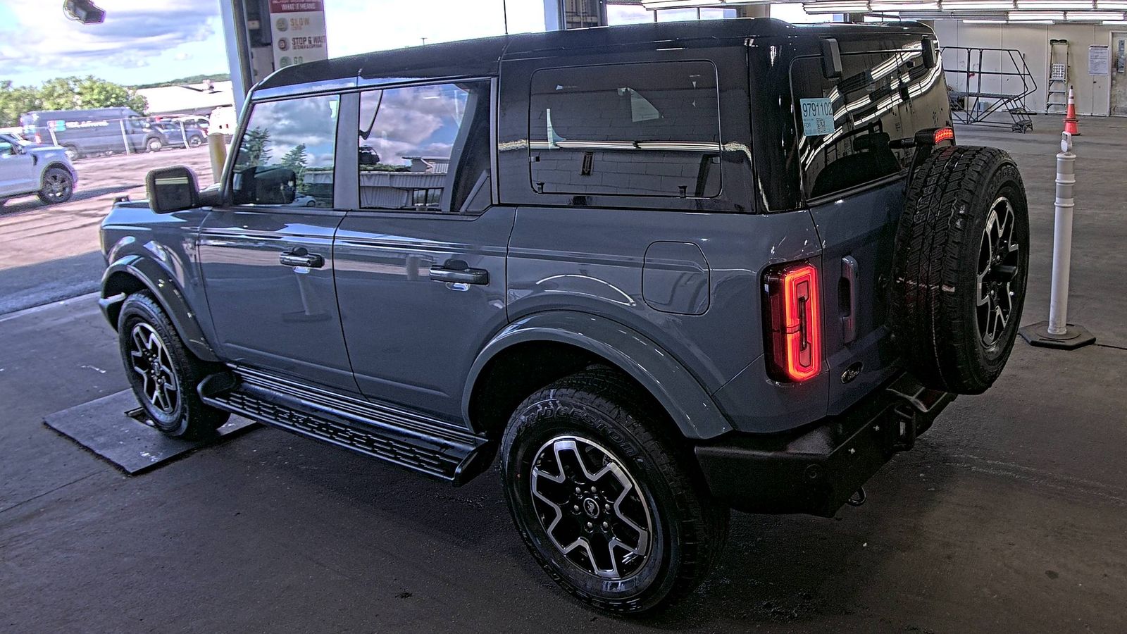 FORD BRONCO - 7