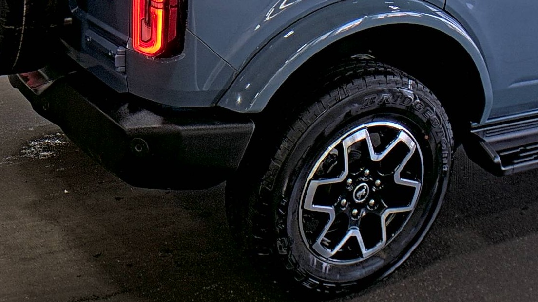FORD BRONCO - 10