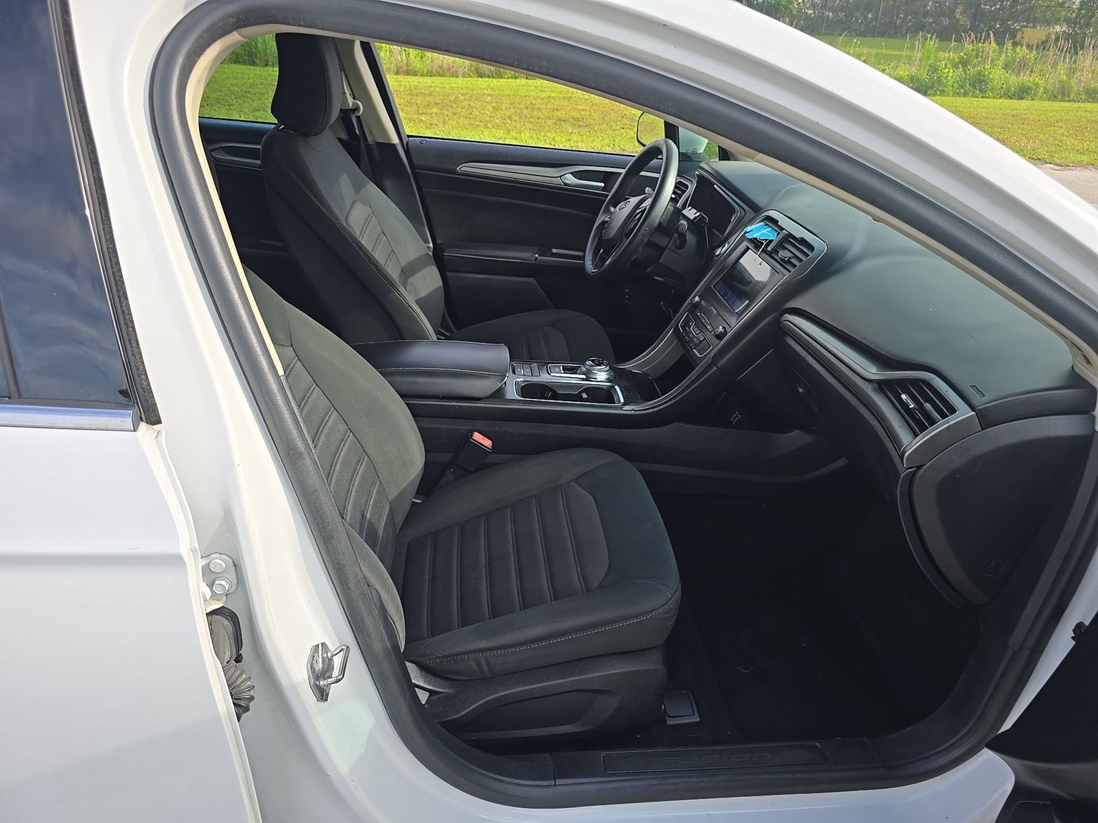FORD FUSION - 9