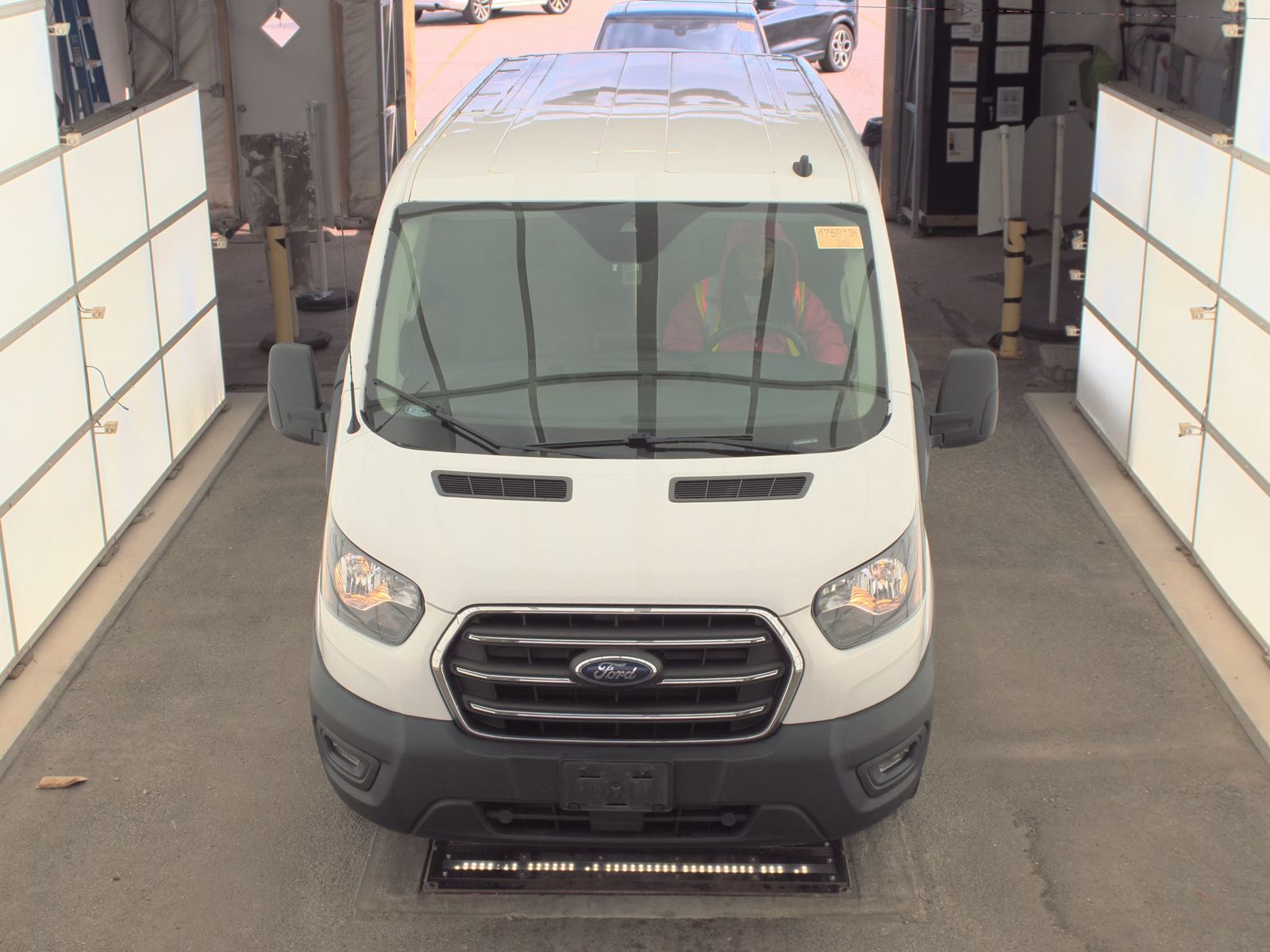 FORD TRANSIT 150 - 3