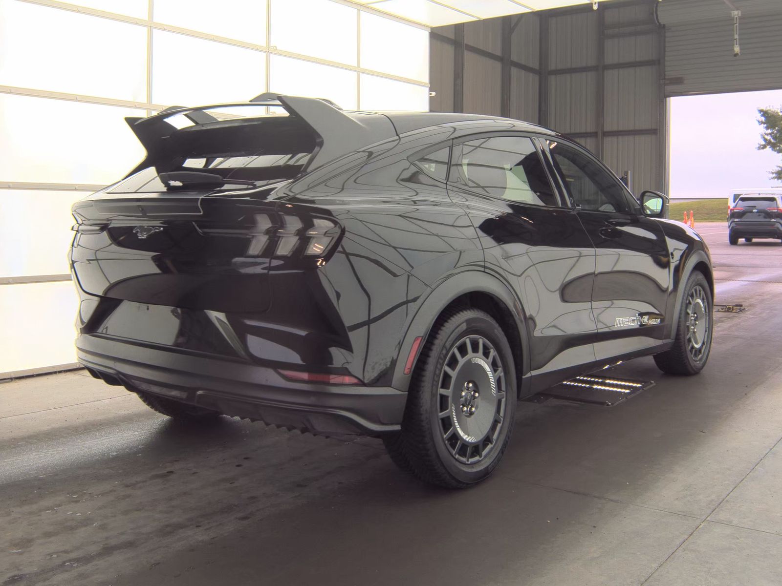 FORD MUSTANG MACH-E - 6