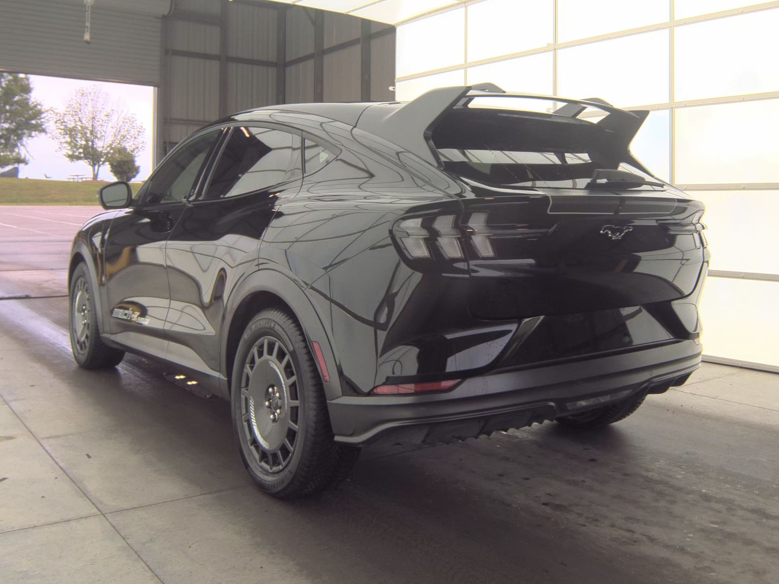FORD MUSTANG MACH-E - 9
