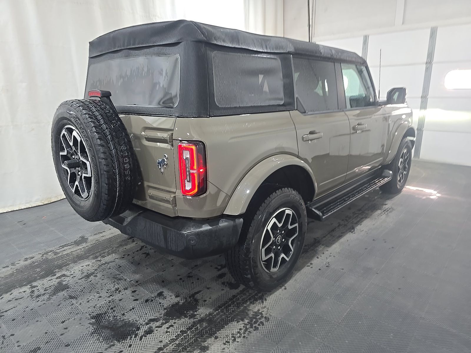 FORD BRONCO - 5