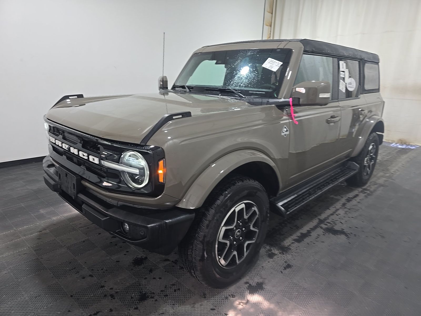 FORD BRONCO - 1