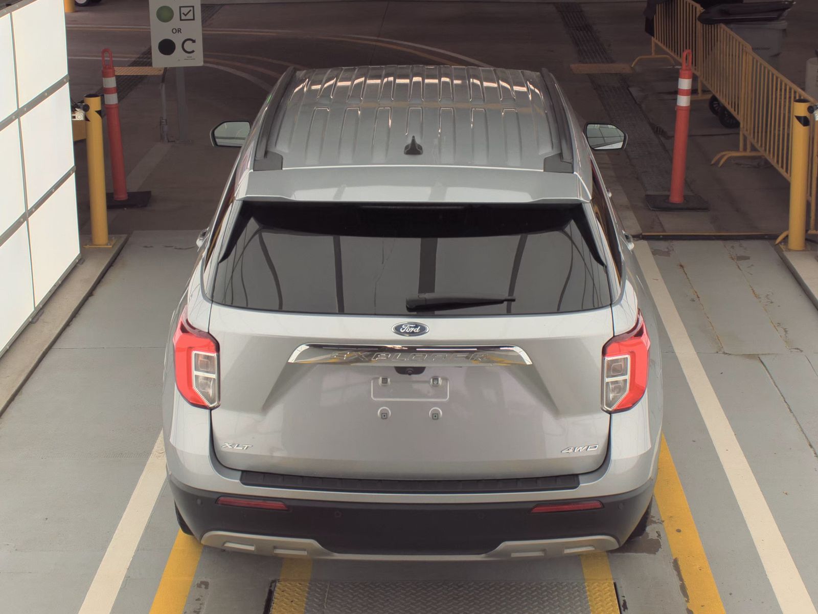 2021 Ford Explorer XLT AWD