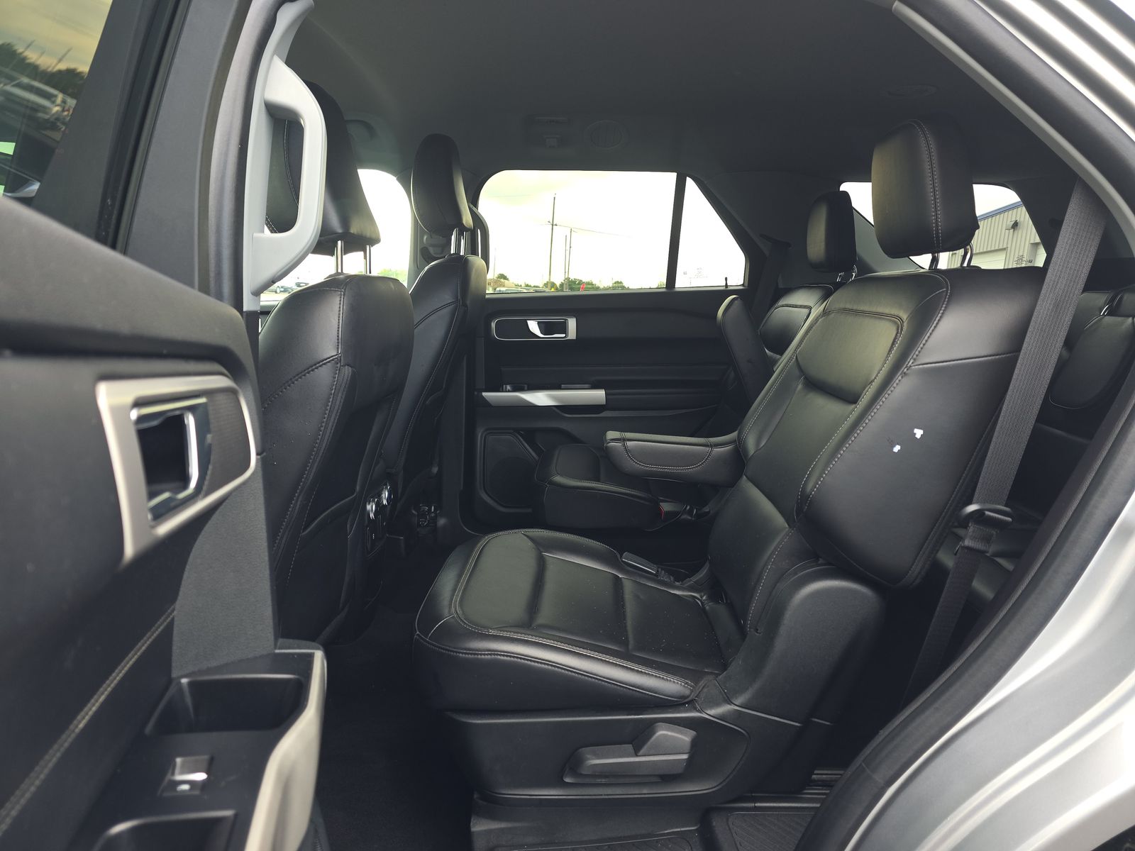 2021 Ford Explorer XLT AWD