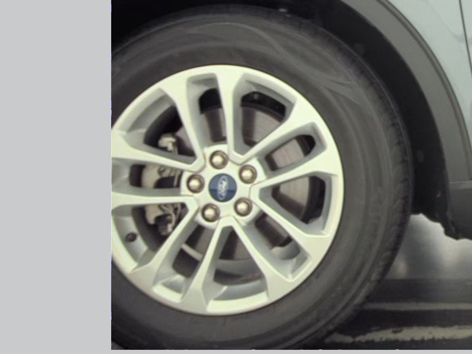 FORD ESCAPE - 10