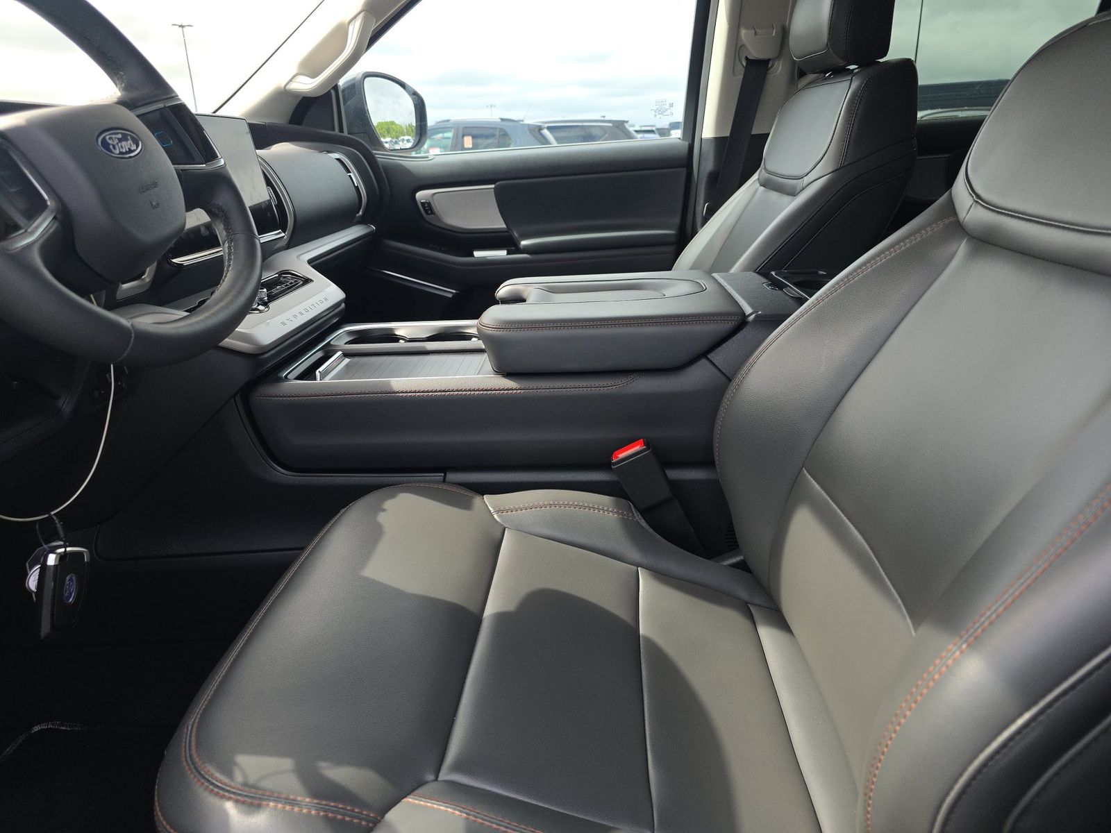 FORD EXPEDITION - 8