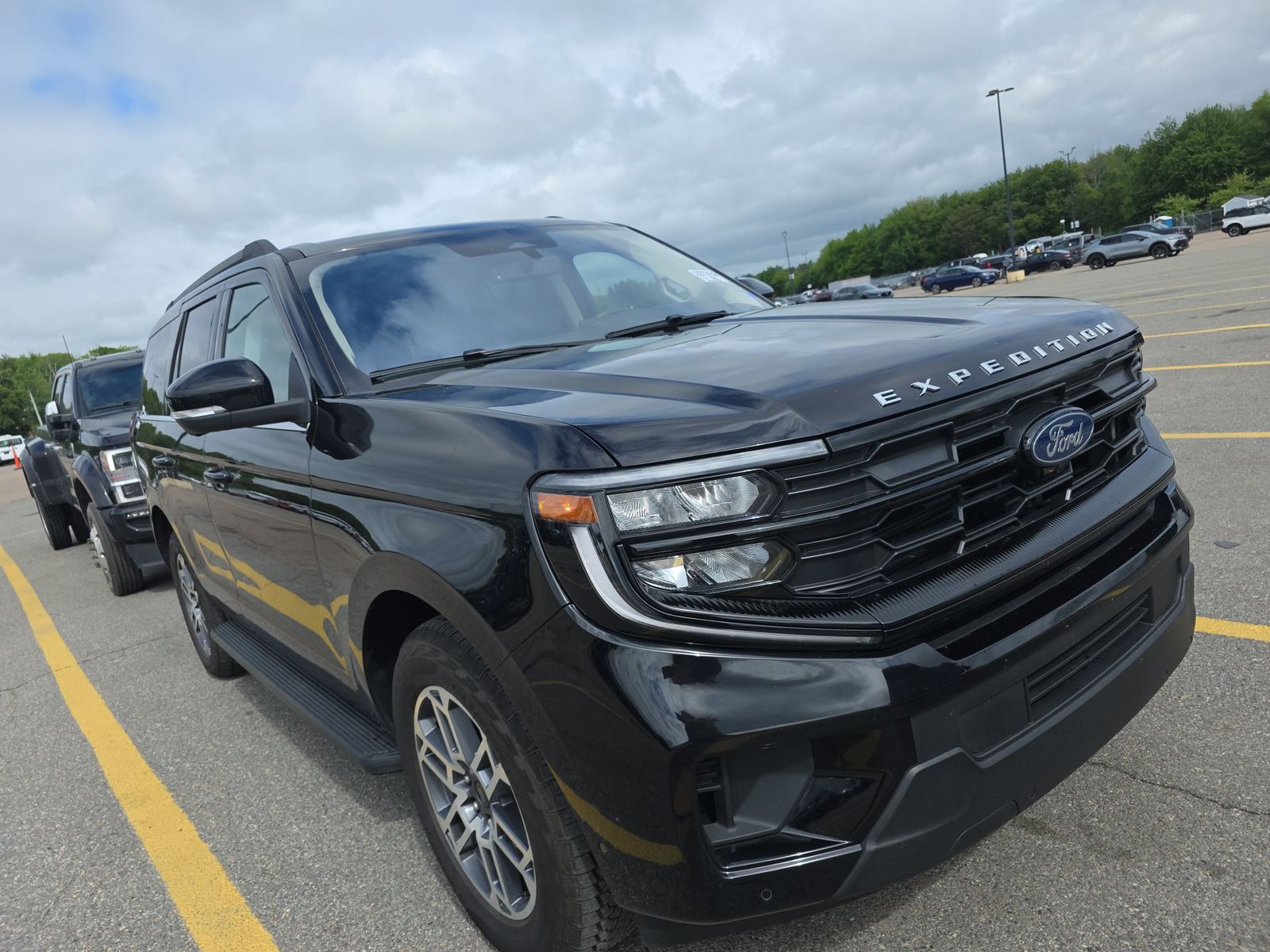FORD EXPEDITION - 4