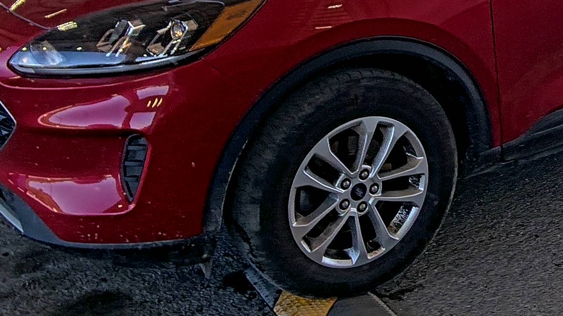 FORD ESCAPE - 8
