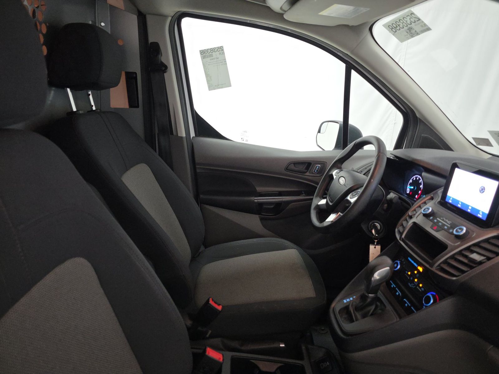 FORD TRANSIT CONNECT - 9