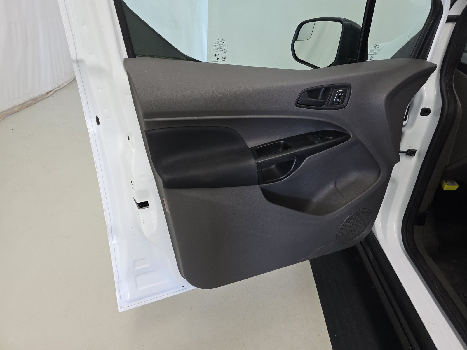 FORD TRANSIT CONNECT - 10
