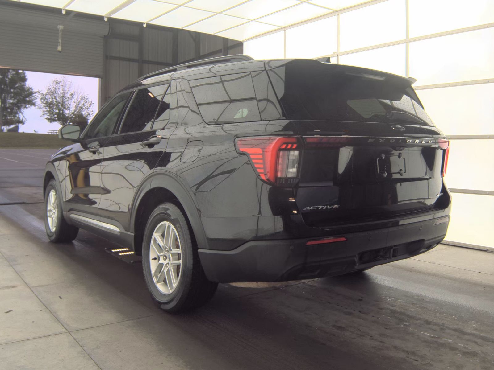FORD EXPLORER - 9