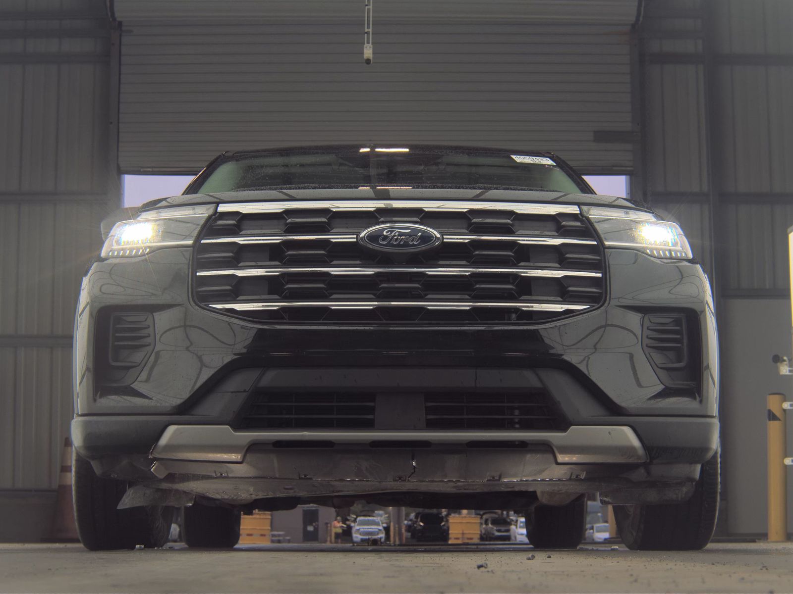 FORD EXPLORER - 4