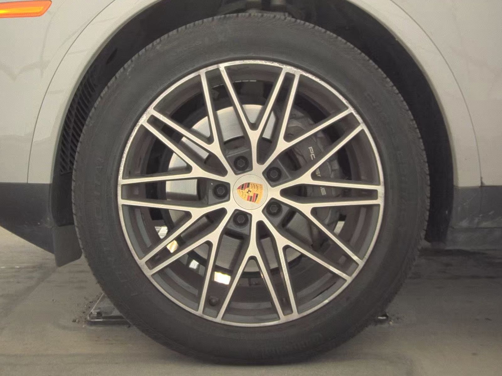 PORSCHE CAYENNE - 10