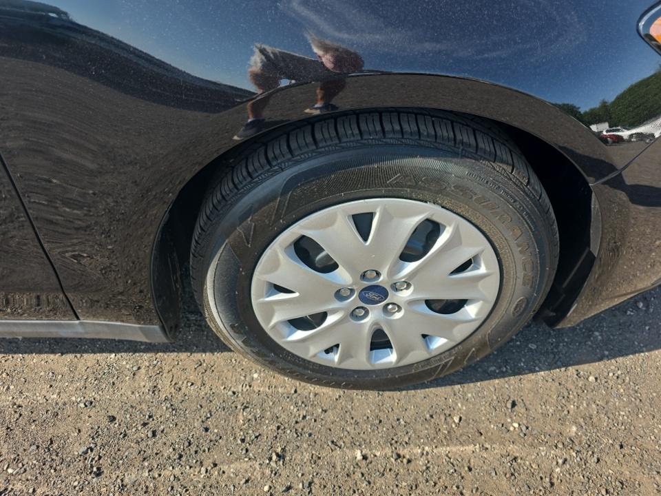 FORD FUSION - 10