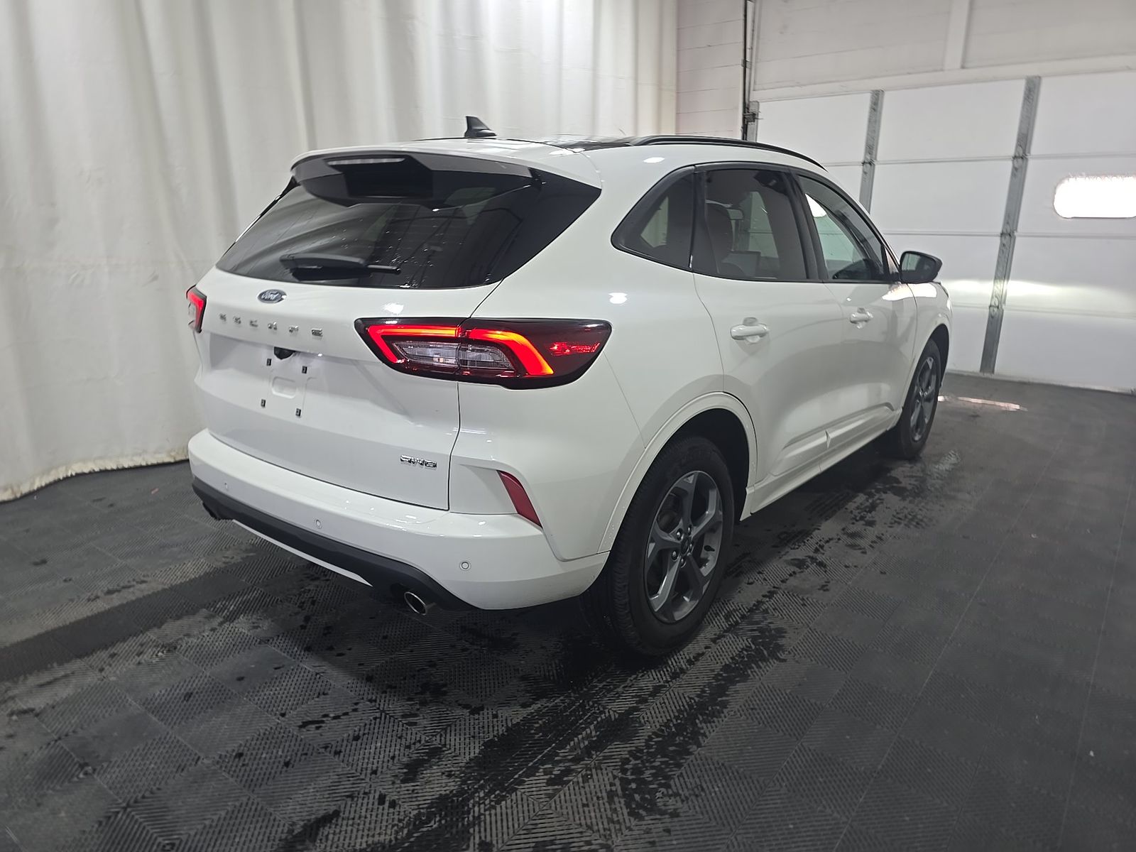 FORD ESCAPE - 5