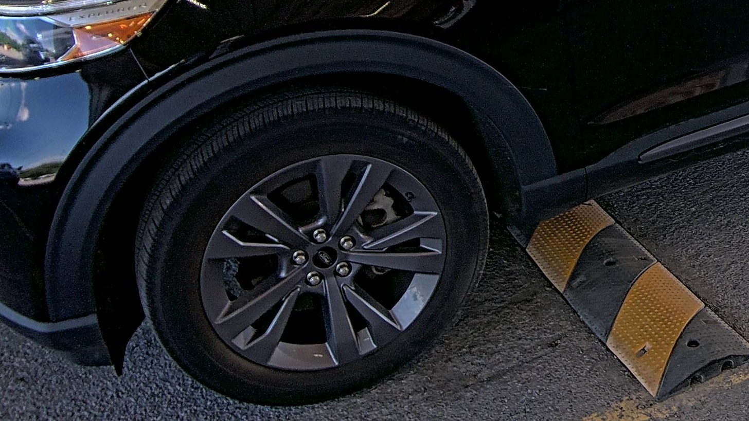 FORD EXPLORER - 8