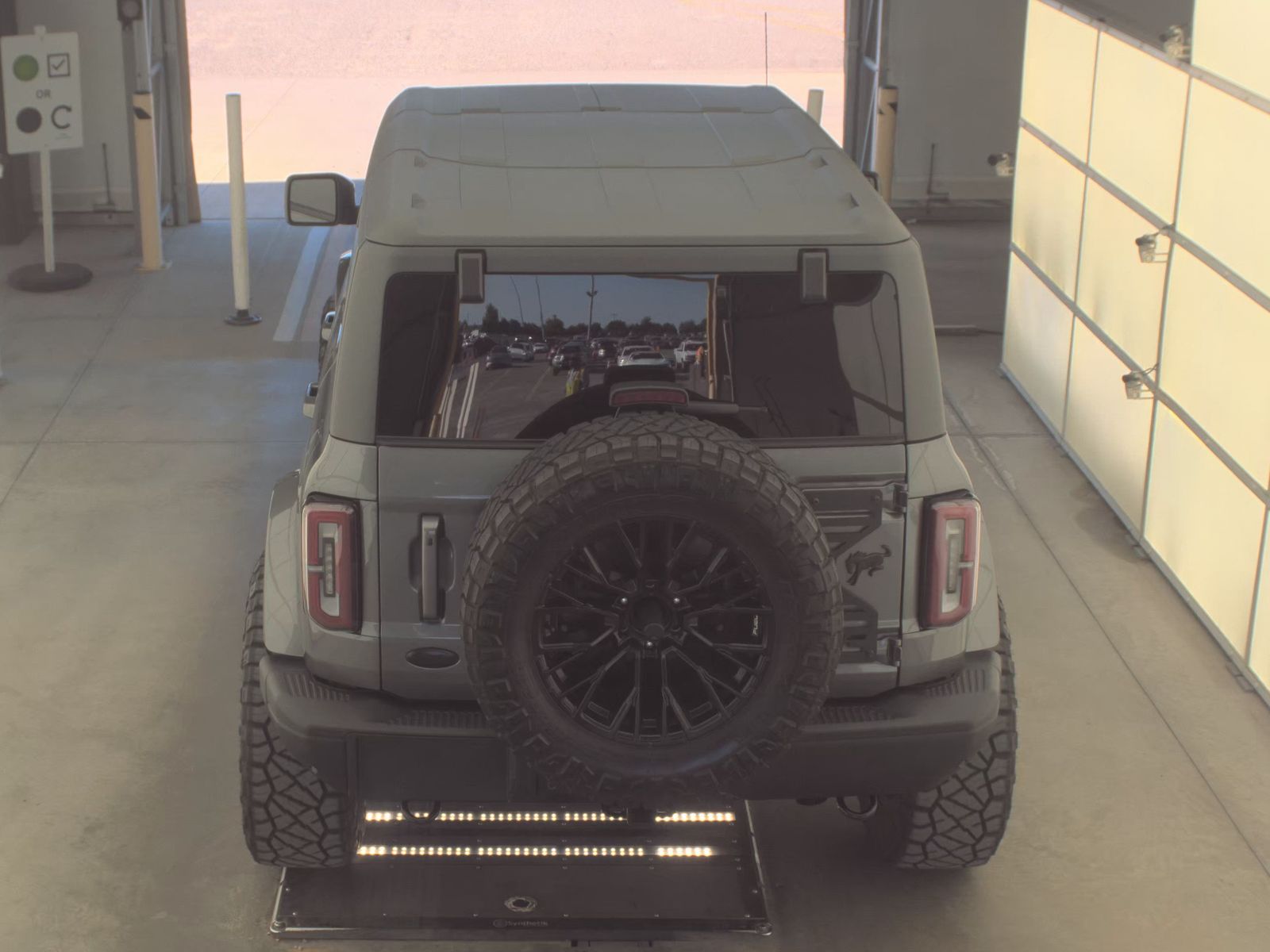FORD BRONCO - 7