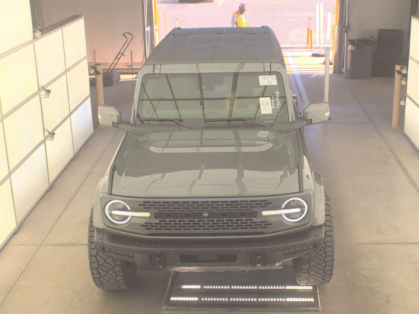 FORD BRONCO - 3