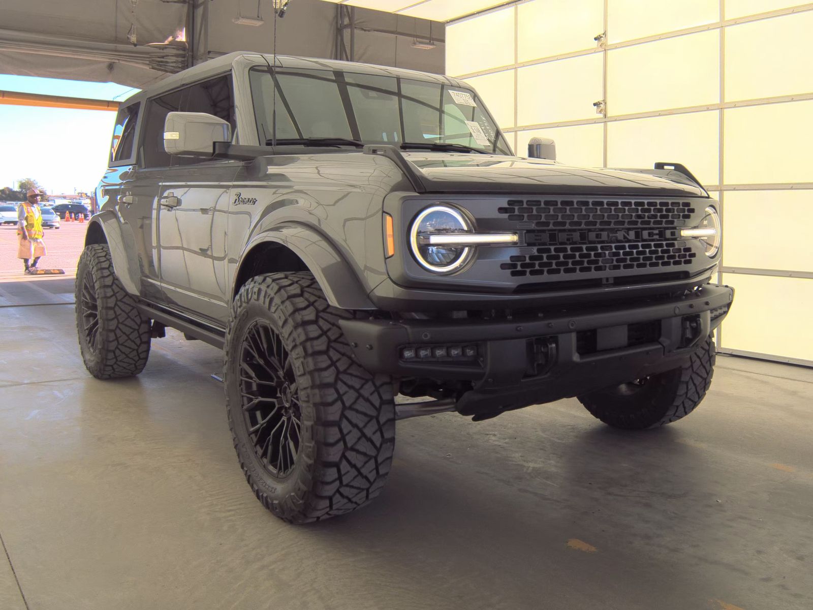 FORD BRONCO - 5