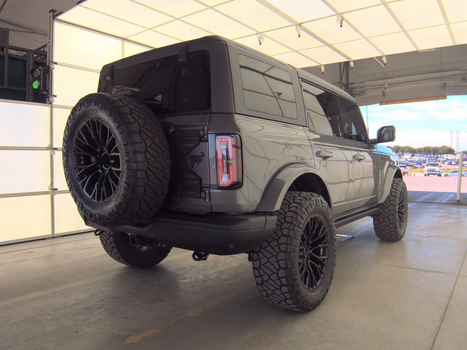 FORD BRONCO - 6