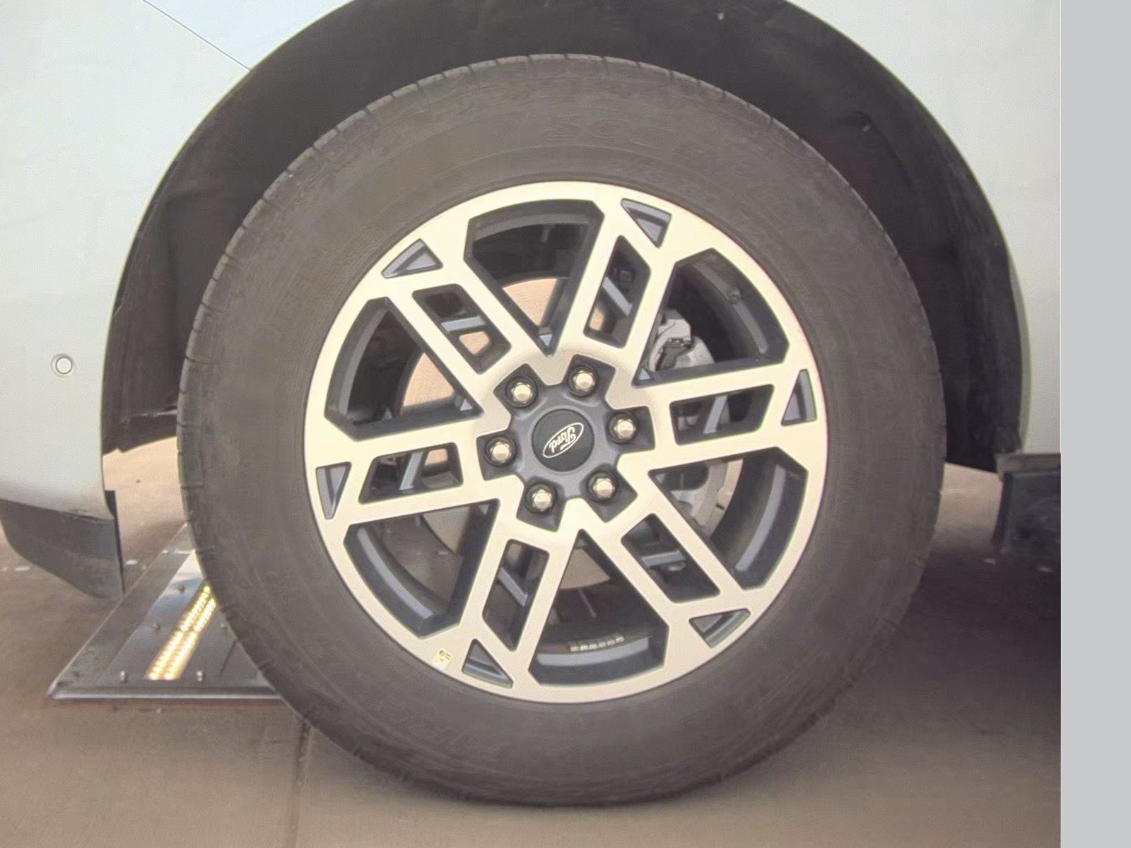 FORD EXPEDITION - 10