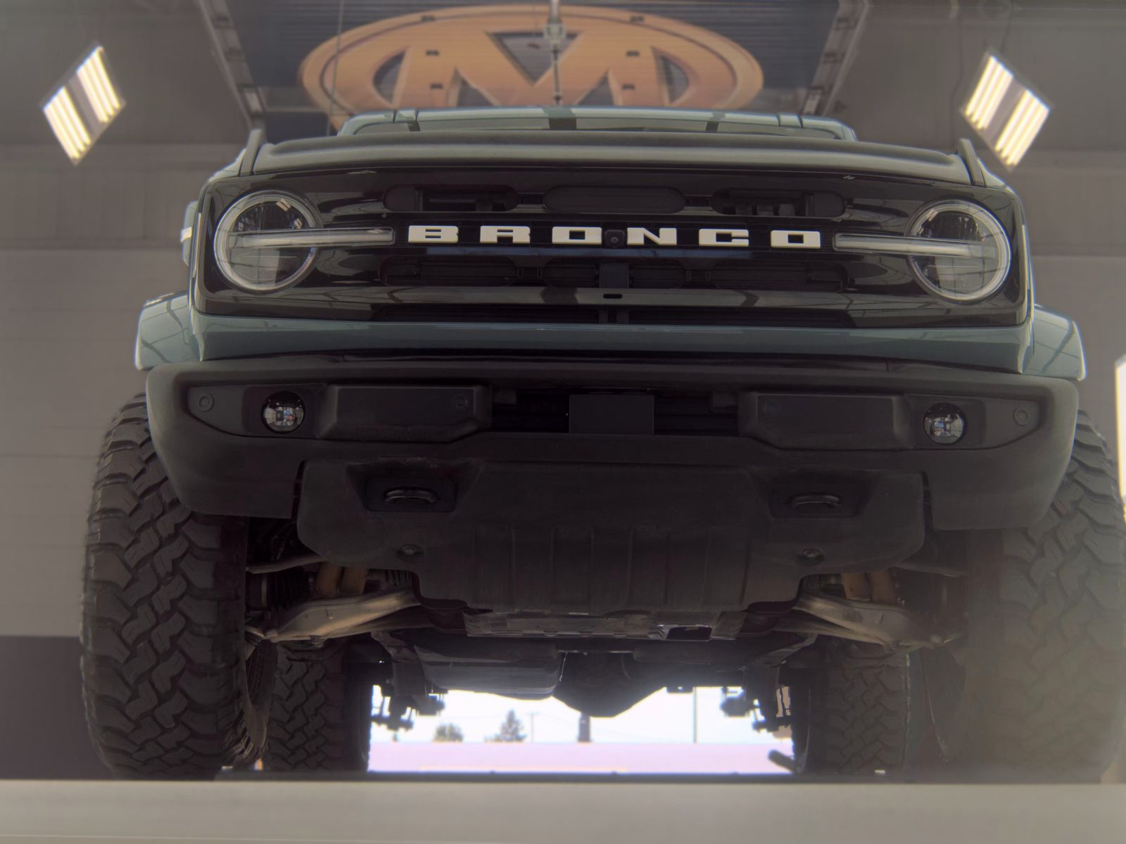 FORD BRONCO - 4
