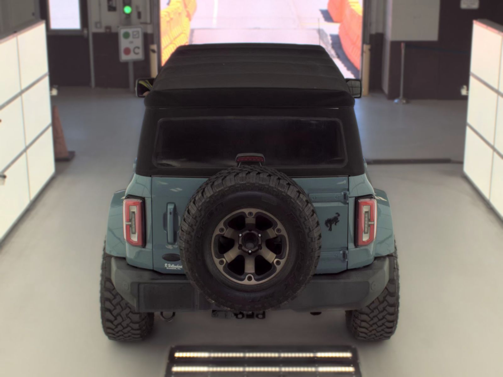 FORD BRONCO - 7