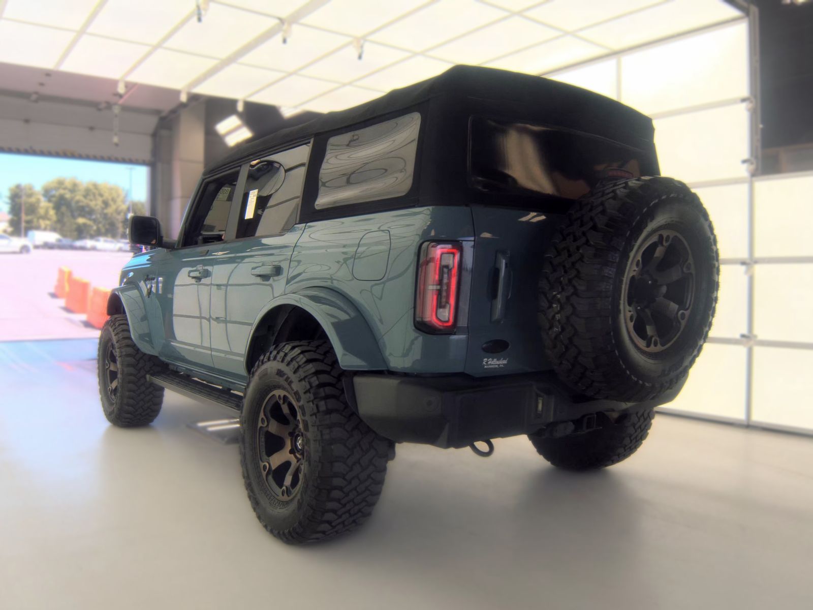 FORD BRONCO - 9