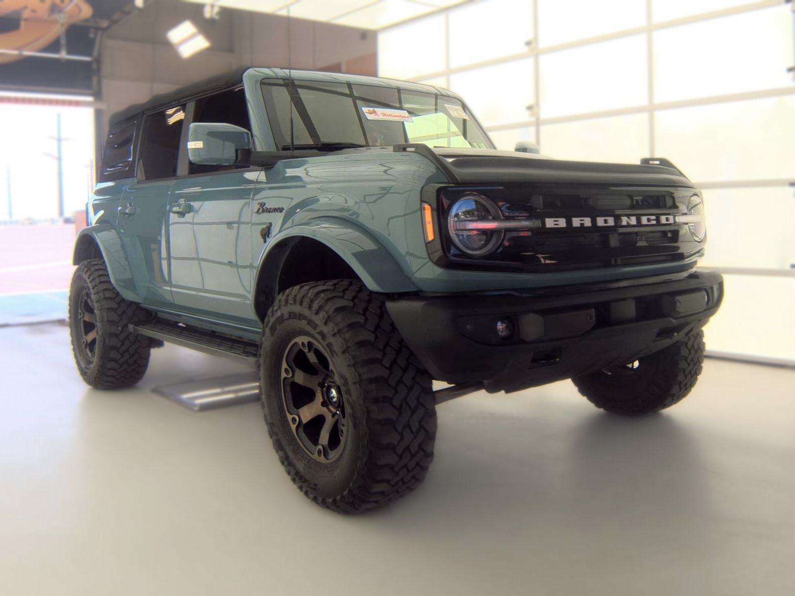 FORD BRONCO - 5